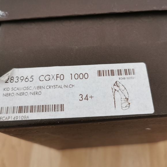 PRICE DROP Gucci Black Vern Crystal Nero Size 34.50 - Picture 4 of 5